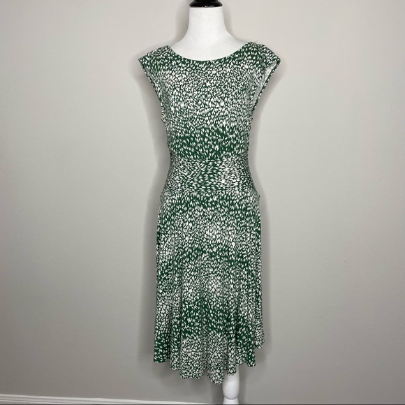 Moulinette Soeurs Dresses & Skirts - Anthropologie Moulinette Soeurs Green Midi A Line Dress S/M